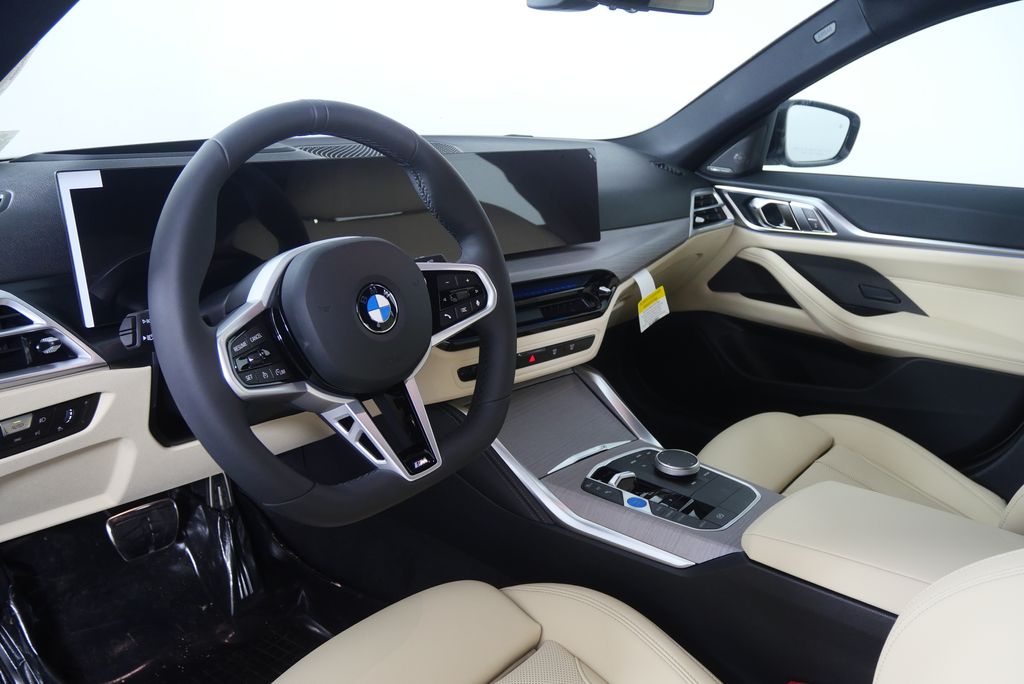 Thumbnail: 2026 BMW i4 - 13