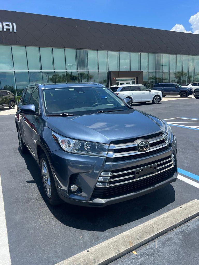 2017 Toyota Highlander Limited