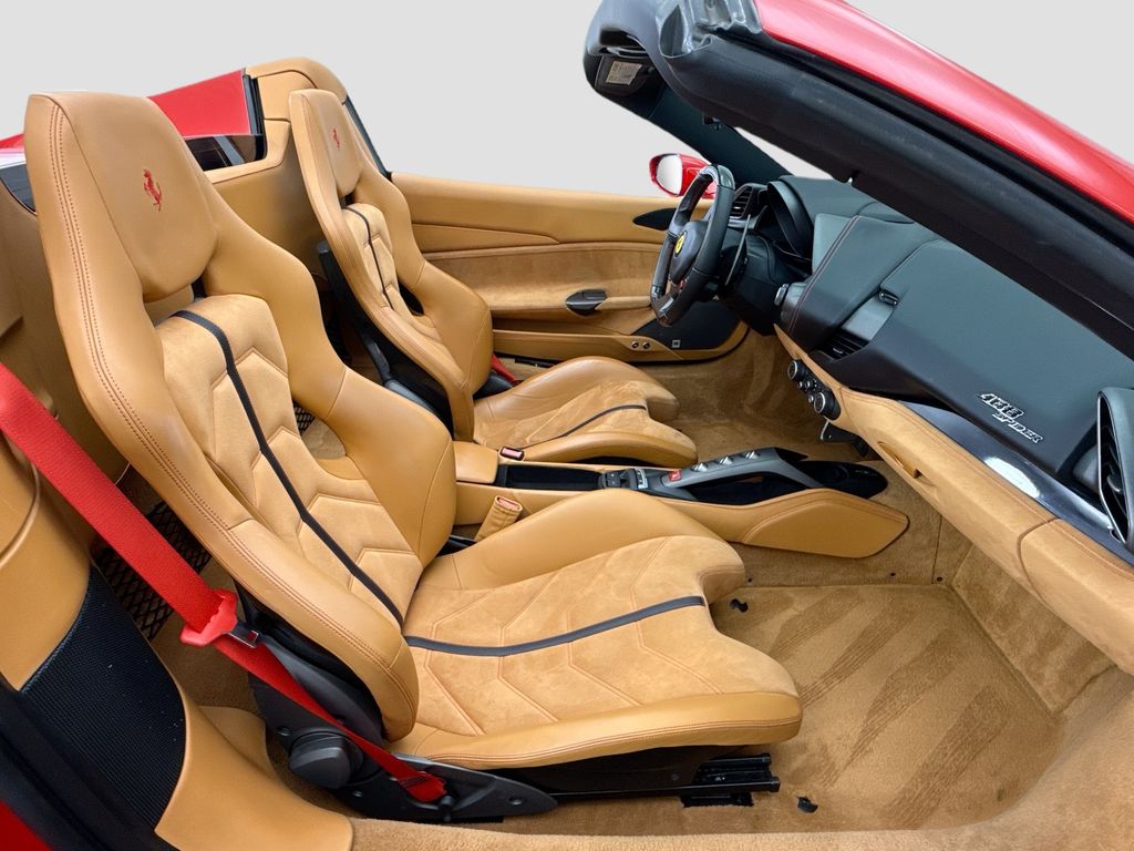 Thumbnail: 2019 Ferrari 488 - 27