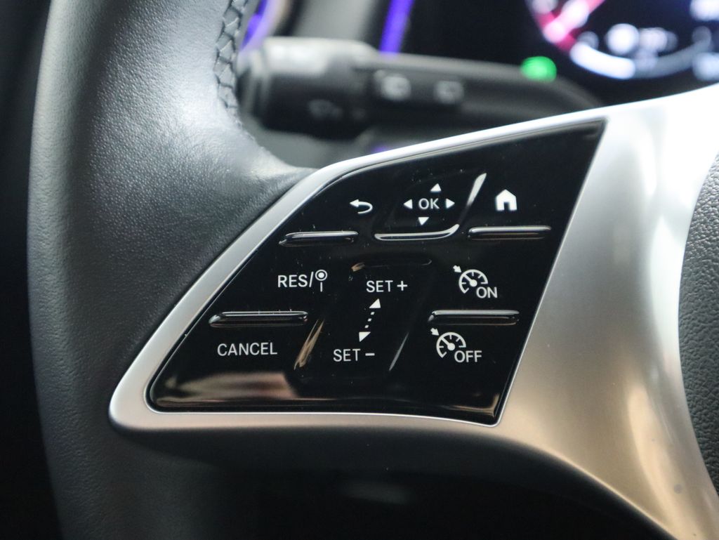 Thumbnail: 2025 Mercedes-Benz GLB - 11