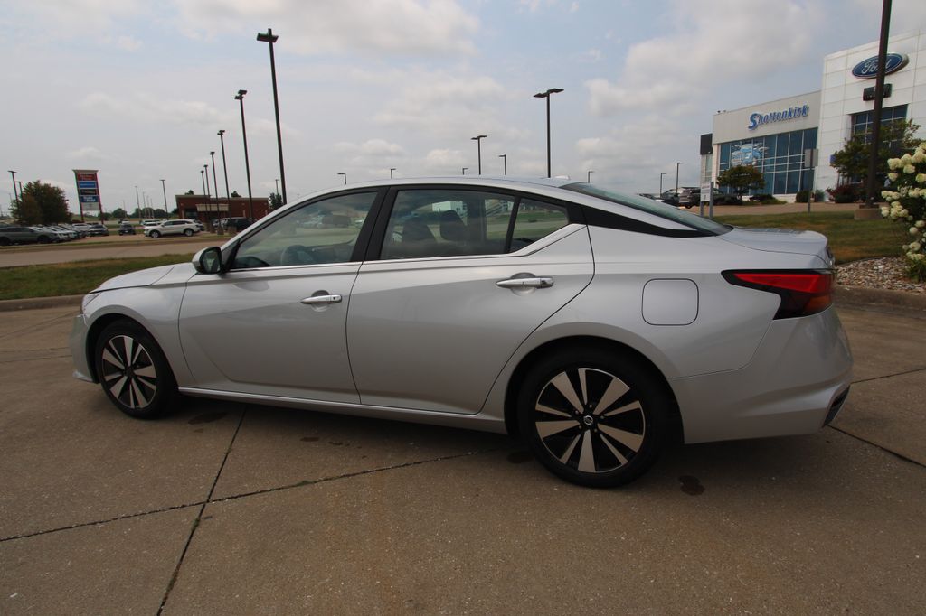 Used 2022 Nissan Altima Sedan
