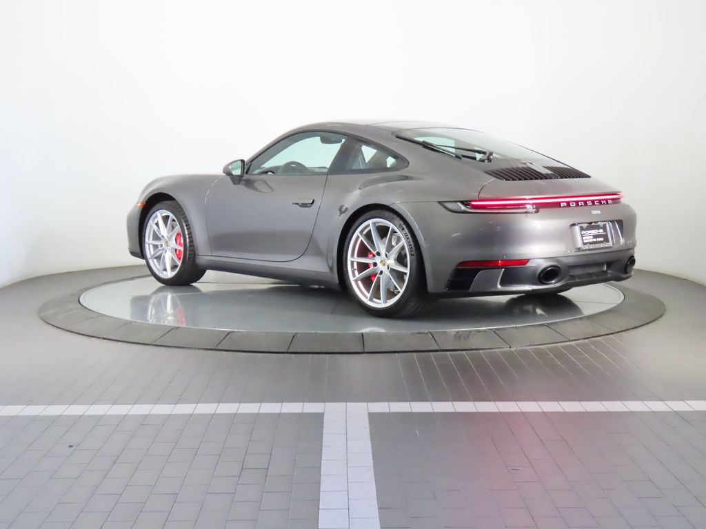 2024 Porsche 911 Carrera S 3