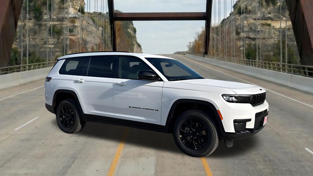 Bright White Clearcoat 2025 Jeep Grand Cherokee L Altitude 4WD SUV / Crossover Four-Wheel Drive 8-Speed Automatic