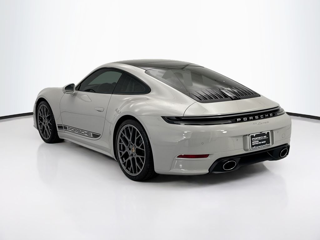 Thumbnail: 2026 Porsche 911 - 3