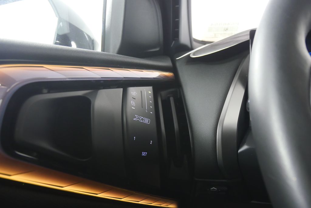 Thumbnail: 2025 BMW X3 - 19