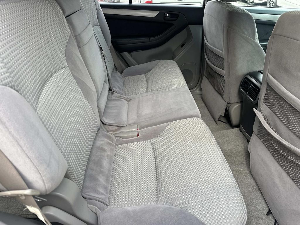 Thumbnail: 2004 Toyota 4Runner - 22