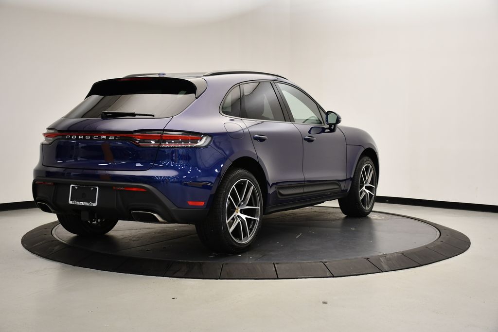 Thumbnail: 2025 Porsche Macan - 7