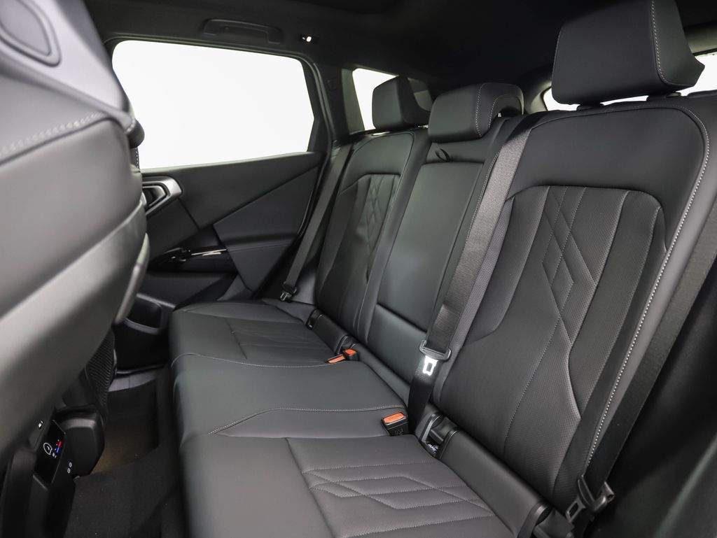 Thumbnail: 2026 BMW X3 - 22