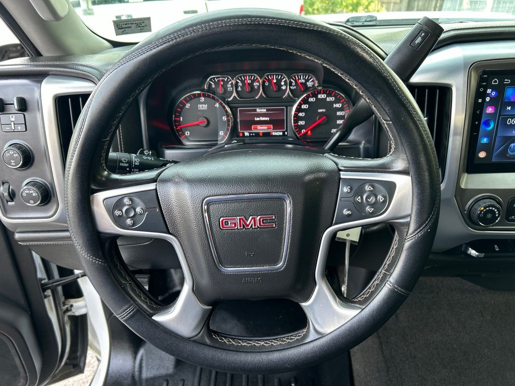 Used 2015 White GMC SLE image 15