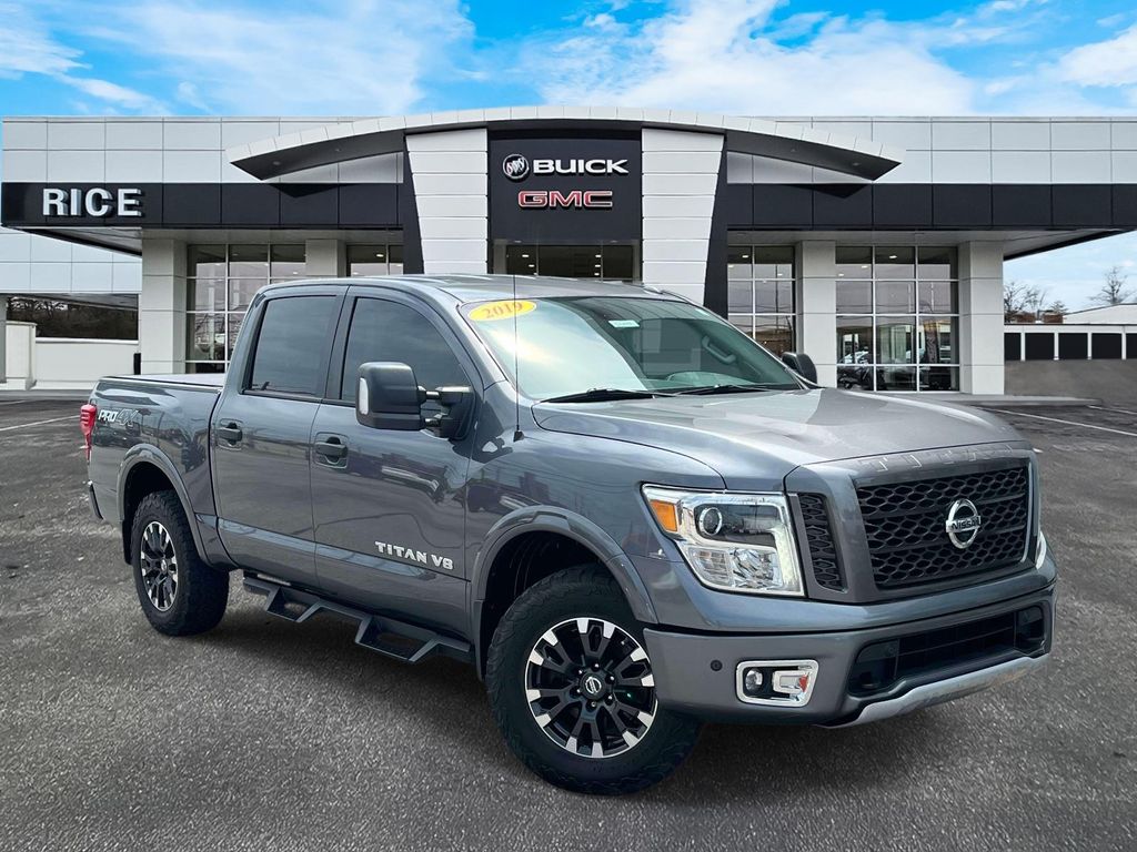 2019 Nissan Titan PRO-4X Crew Cab 4WD