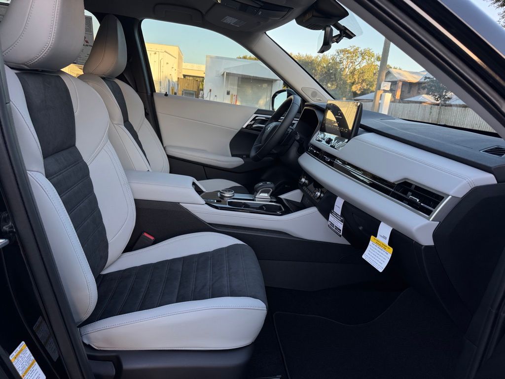 New 2025 Mitsubishi Outlander SUV