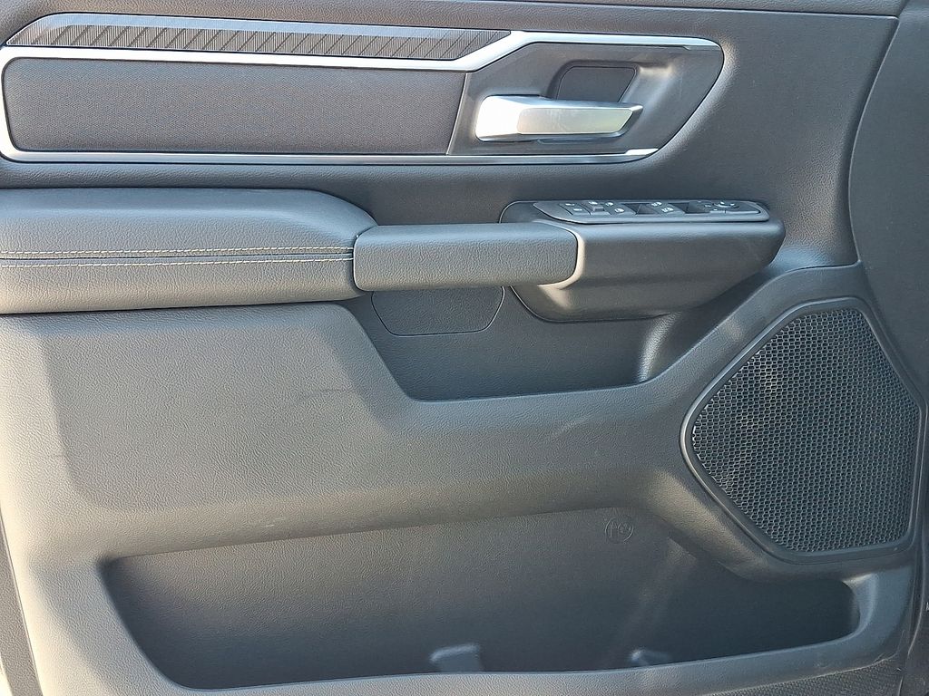 2026 Ram 1500 — photo 7