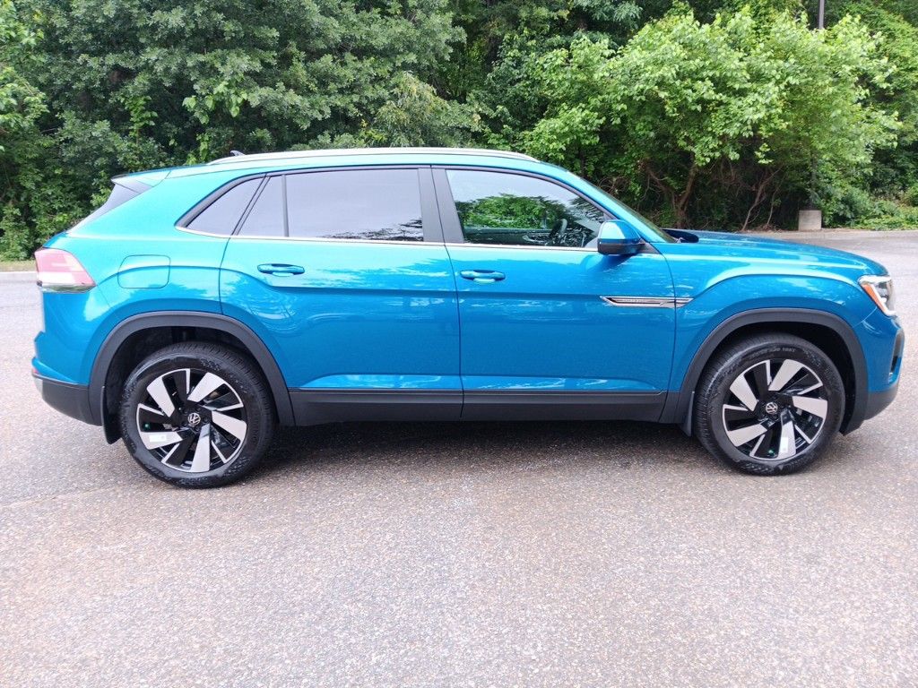 2024 Volkswagen Atlas Cross Sport 2.0T SE w/Technology 6