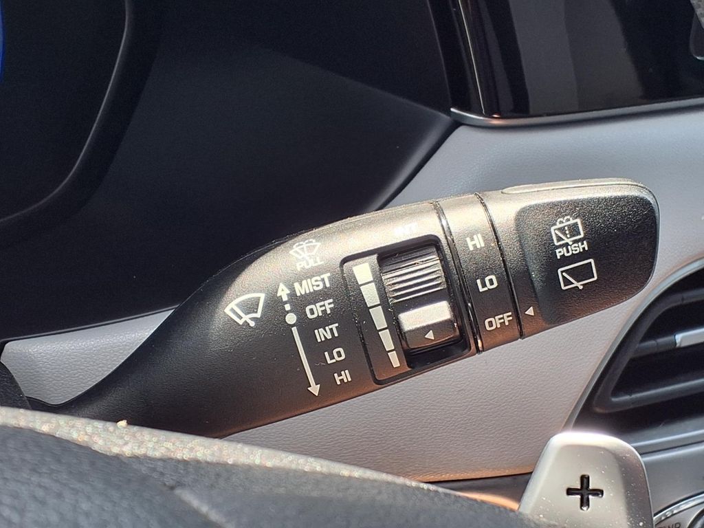 2020 Hyundai Palisade SE White at Genesis of Spring