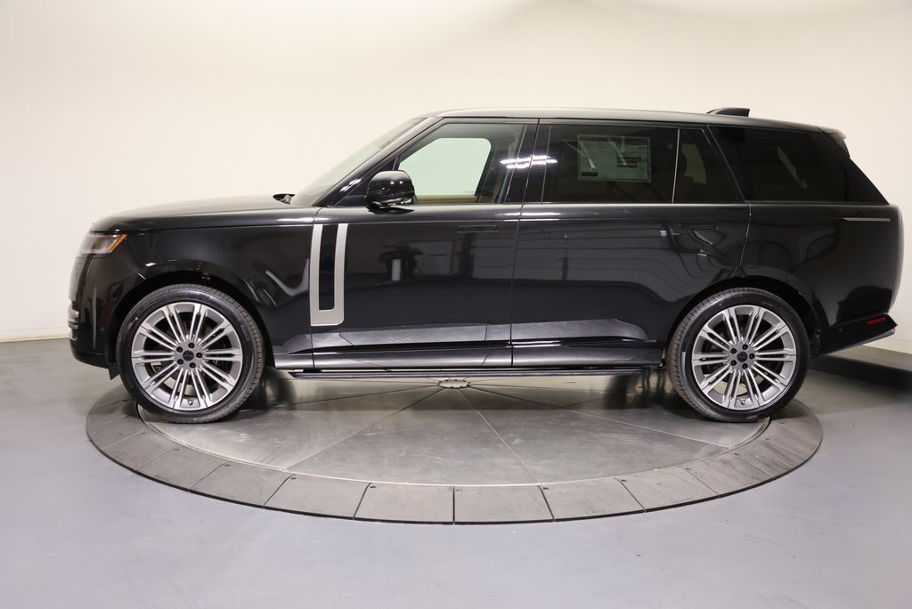 Thumbnail: 2026 Land Rover Range Rover - 2