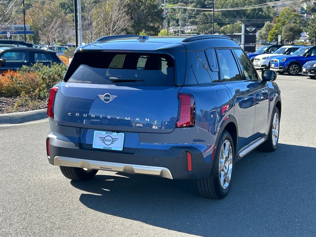 2025 MINI Cooper Countryman Iconic 5