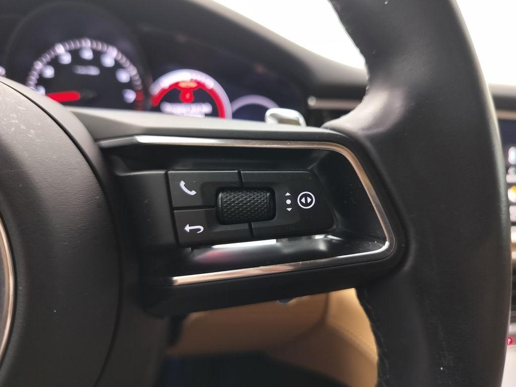 Thumbnail: 2023 Porsche Panamera - 17
