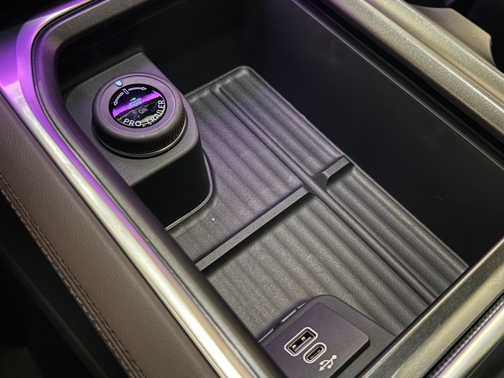 New 2026 Black Ford Platinum image 40