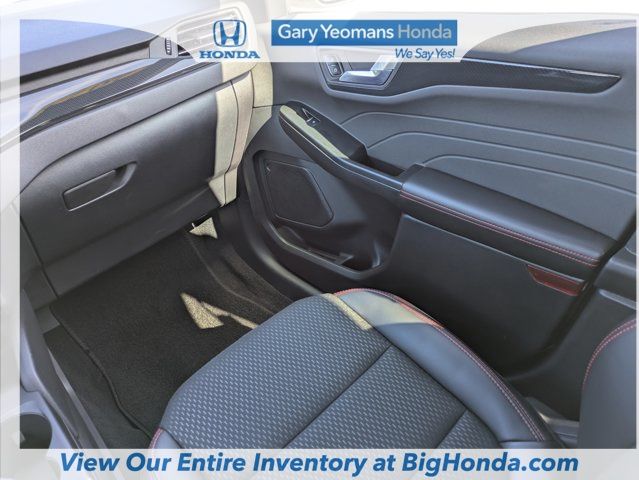 2025 Ford Escape Hybrid