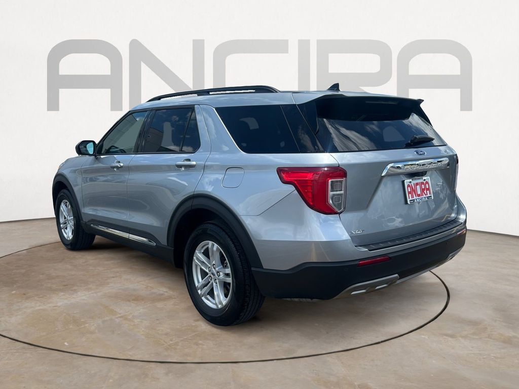 Used Car 2022 Ford Explorer  Xlt For Sale Under $30,000 In Floresville, Texas