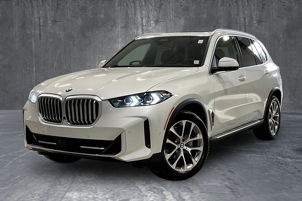 Mineral White Metallic 2025 BMW X5 xDrive40i AWD SUV / Crossover All-Wheel Drive 8-Speed Automatic