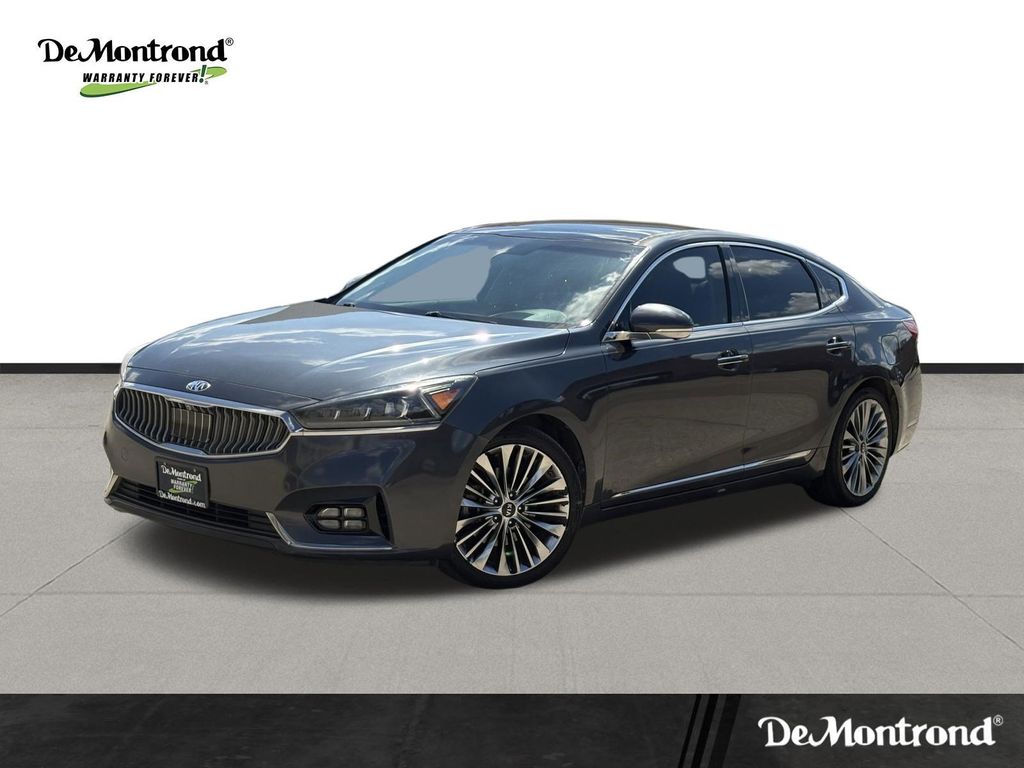 2018 Kia Cadenza Limited's photo