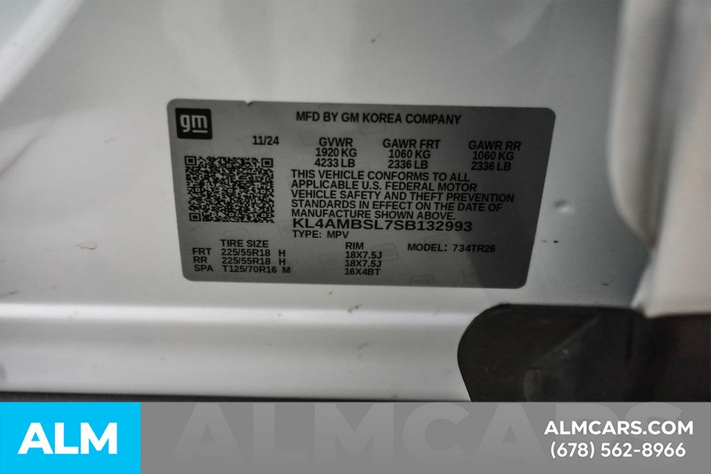 Used 2025 White Buick Preferred image 58