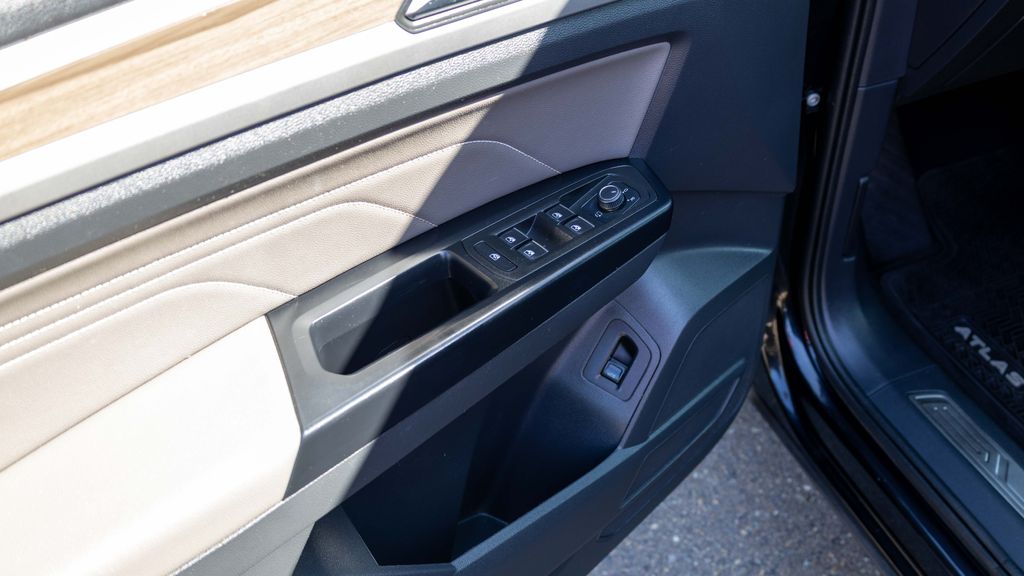 Used 2021 Volkswagen Atlas 2.0T SEL Premium 4D Sport Utility