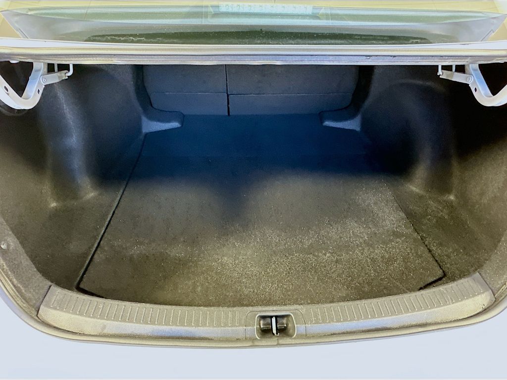 Thumbnail: 2024 Toyota Corolla - 25