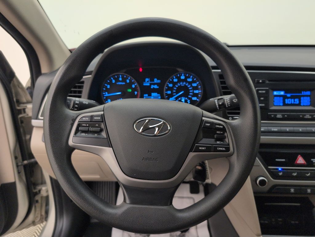 Used 2017 Beige Hyundai SE image 31