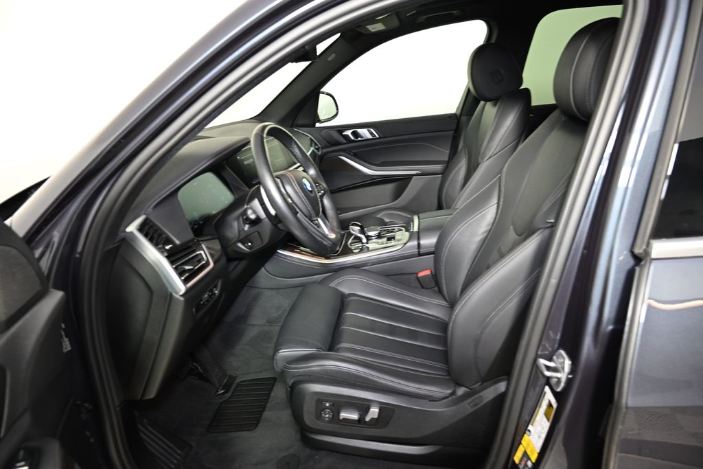 Thumbnail: 2022 BMW X5 - 14