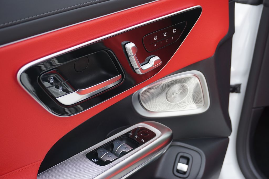 Thumbnail: 2026 Mercedes-Benz CLE - 25