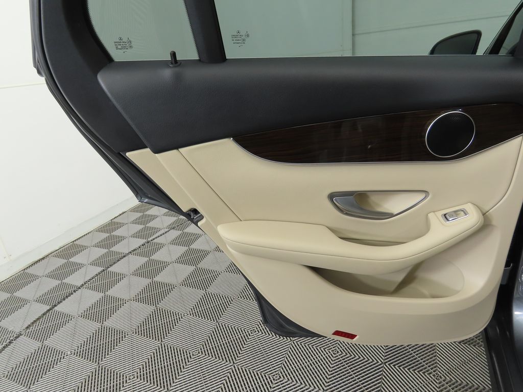 Thumbnail: 2019 Mercedes-Benz GLC - 26