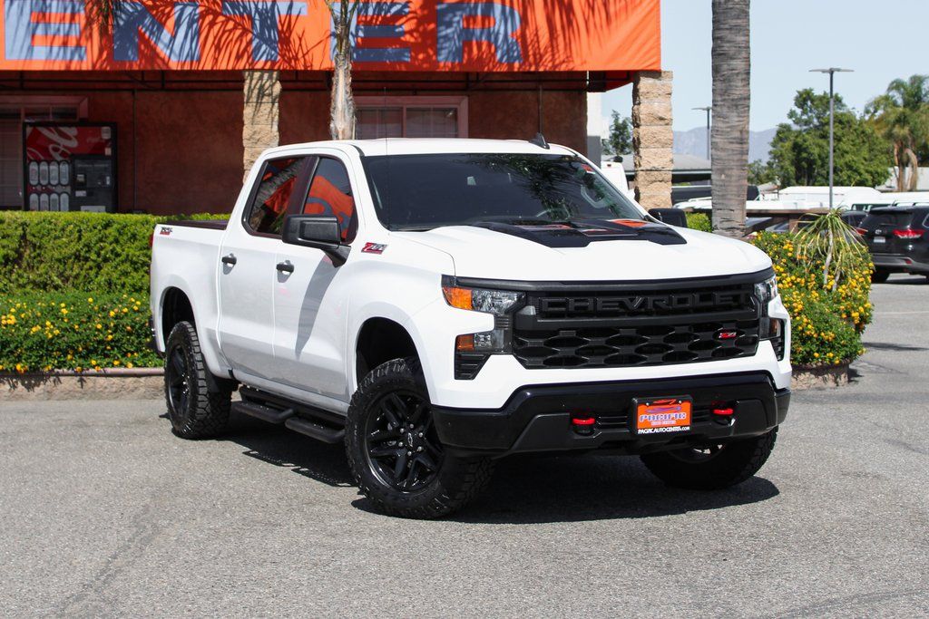 2023 Chevrolet Silverado 1500 Custom Trail Boss Crew Cab 4WD