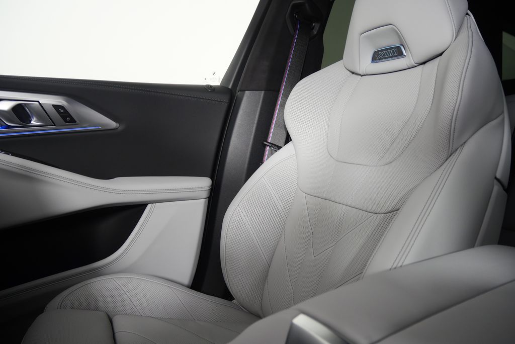 Thumbnail: 2026 BMW XM - 27