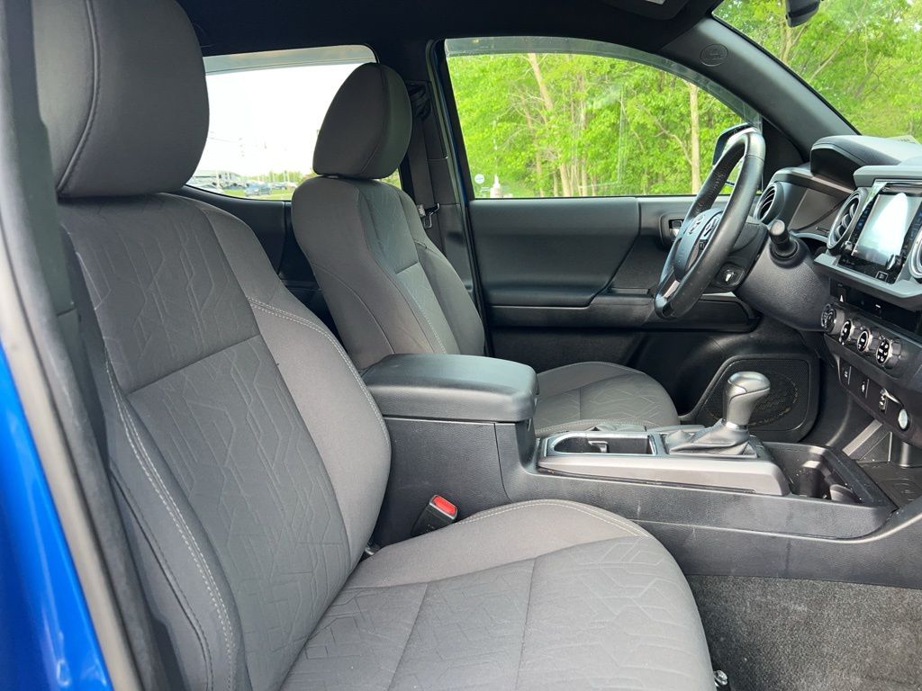 2017 Toyota Tacoma TRD Sport 18