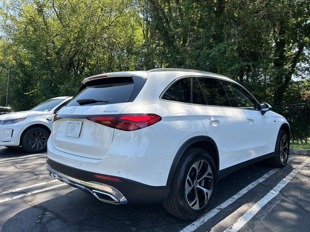 Thumbnail: 2025 Mercedes-Benz GLC - 2