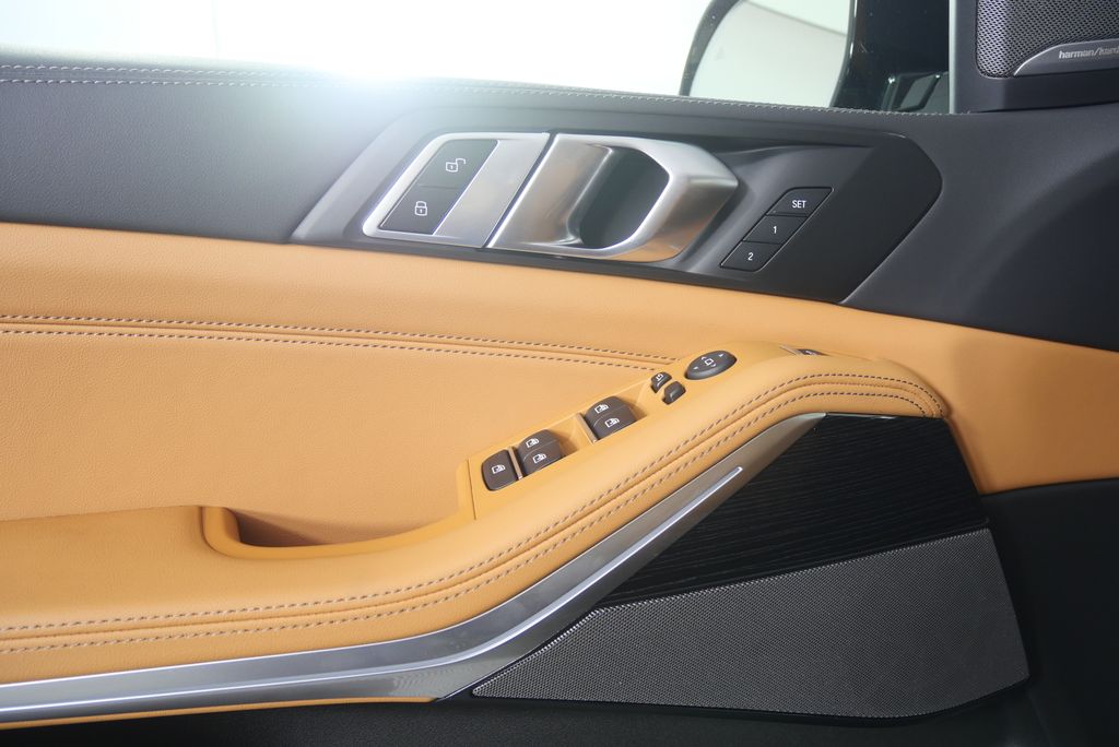Thumbnail: 2026 BMW X5 - 8