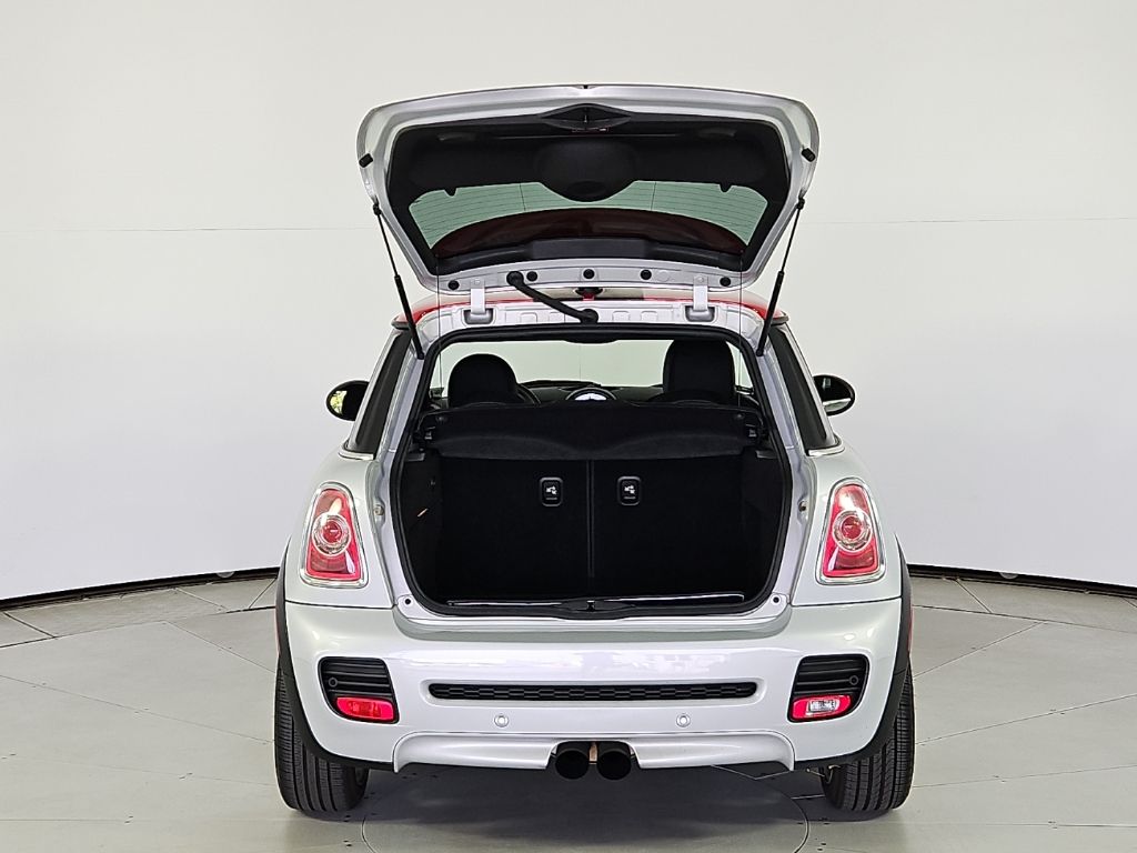 Thumbnail: 2012 MINI Cooper - 10