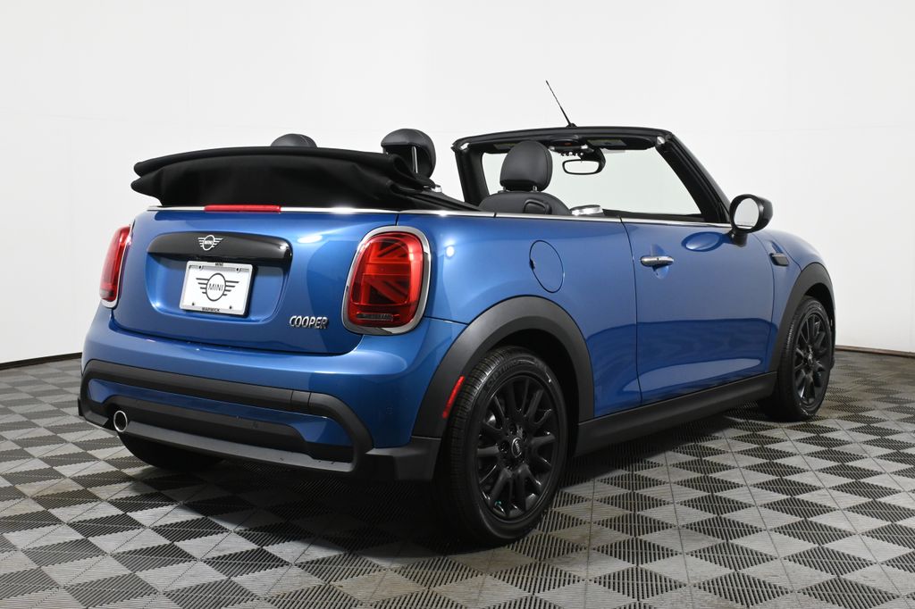 2024 MINI Cooper  15