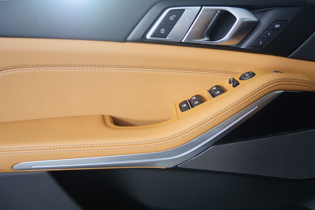 Thumbnail: 2026 BMW X5 - 8