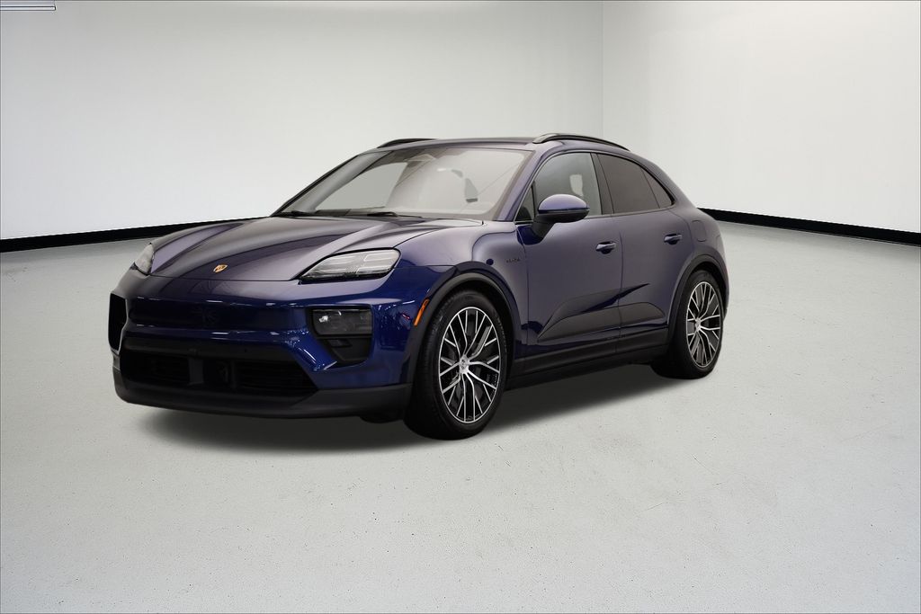 Thumbnail: 2025 Porsche Macan - 1