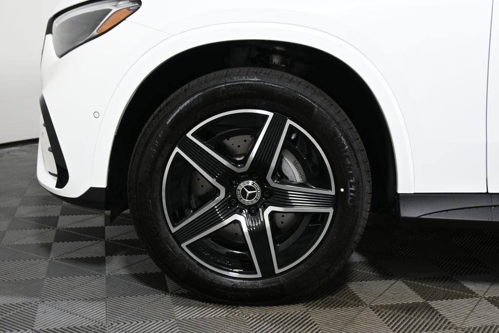 Thumbnail: 2026 Mercedes-Benz GLC - 11