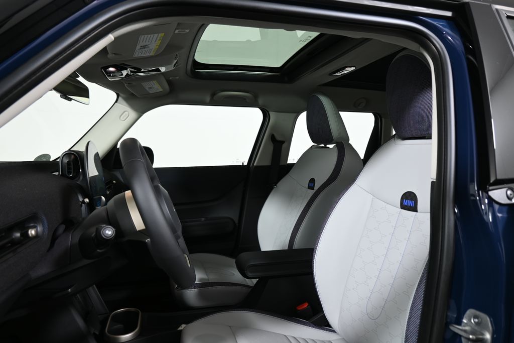 Thumbnail: 2026 MINI Cooper - 12