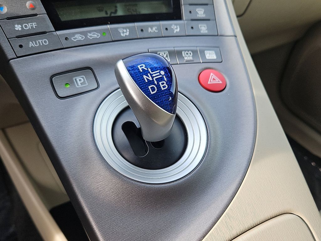 Thumbnail: 2014 Toyota Prius - 15