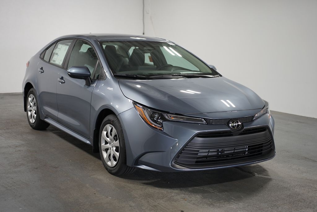 2025 Toyota Corolla LE 3