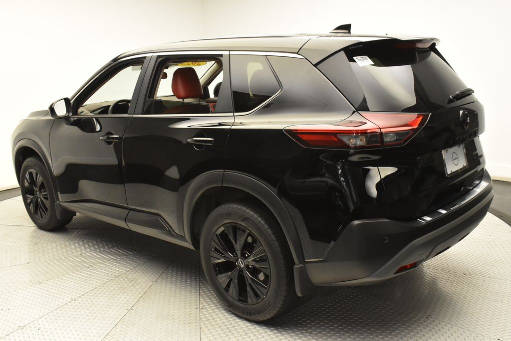 2023 Nissan Rogue SV 7