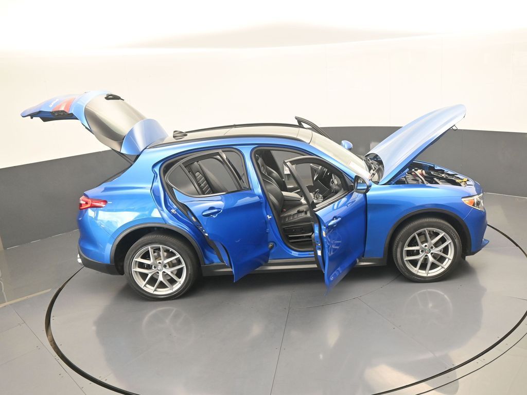 Used 2018 Misano Blue Metallic Alfa Romeo Ti image 70