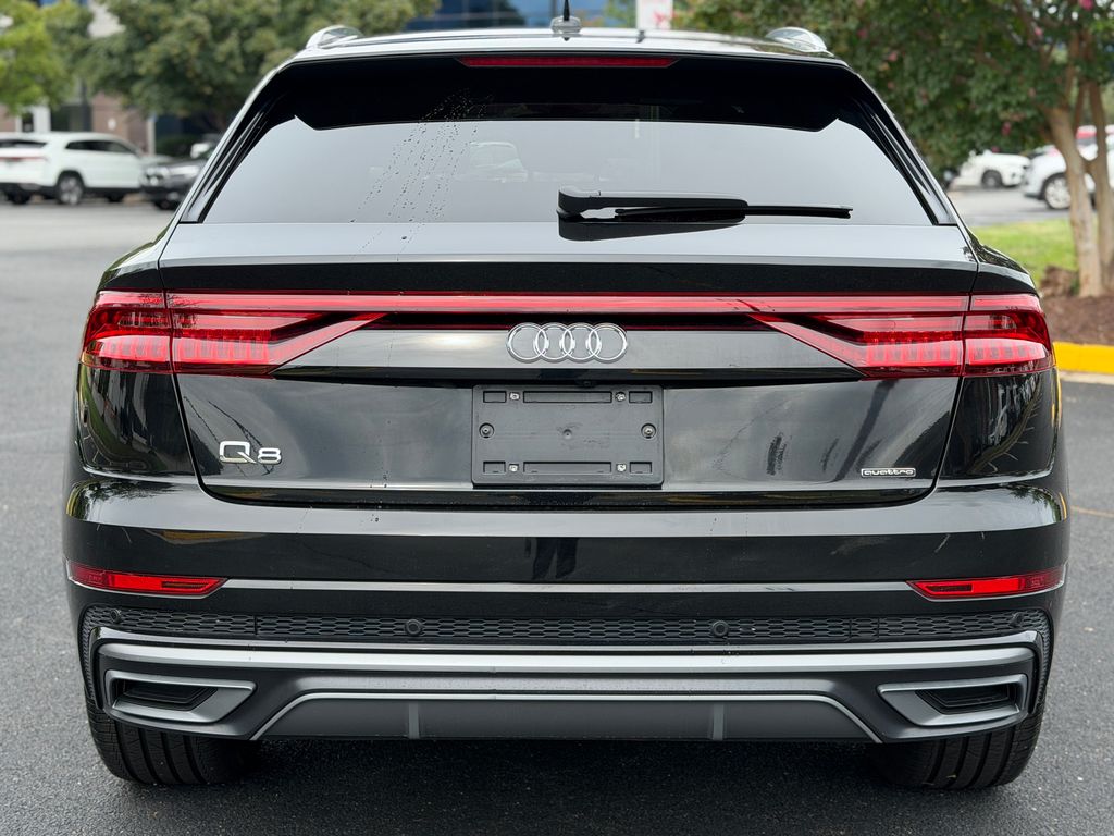 Thumbnail: 2023 Audi Q8 - 4