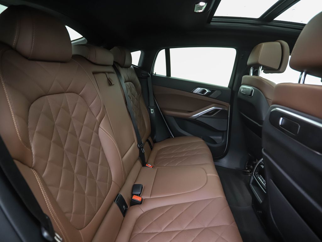 Thumbnail: 2024 BMW X6 - 27